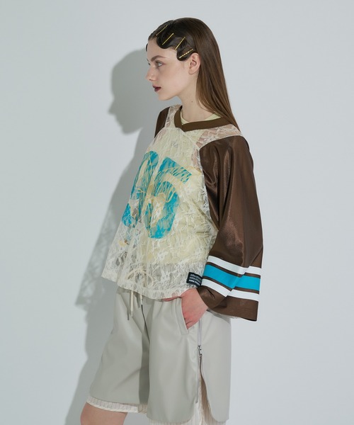 ANNA SUI NYC(アナ スイ エヌ ワイ シー)の「バタフライプリントゲームシャツ(Tシャツ/カットソー・レディース・ブラック/シルバー/ブラウン・FREE)」の13枚目の写真