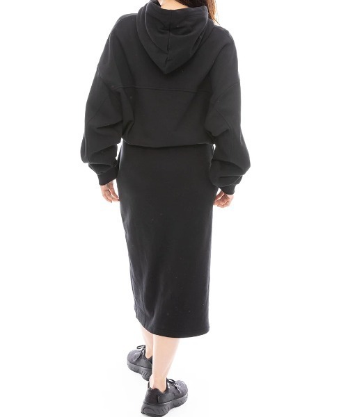 RVCA(ルーカ)の「【RVCA/ルーカ】24AW MINI RVCA FRONT SLIT/スウェットワンピース(ワンピース・レディース・ブラック/グレー・MEDIUM/SMALL)」の4枚目の写真
