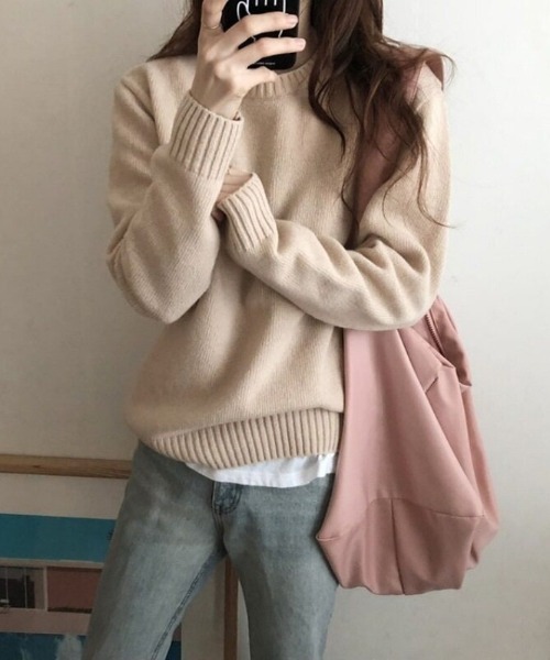 cammie(キャミー)の「クルーネックオーバーサイズニット(ニット/セーター・レディース・ホワイト/ブルー/ベージュ/ブラック・F)」の3枚目の写真