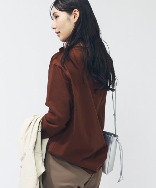 NEW BALANCE（ニューバランス）の「【アルペン限定】 ニューバランス New Balance THE CITY シューパッチロングスリーブTシャツ（Tシャツ/カットソー・レディース・ブラウン/オフホワイト/チャコールグレー・M/L）」の5枚目の写真