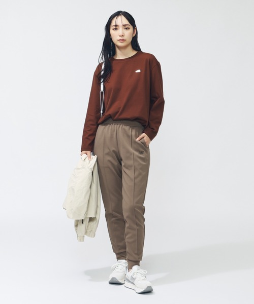 NEW BALANCE（ニューバランス）の「【アルペン限定】 ニューバランス New Balance THE CITY シューパッチロングスリーブTシャツ（Tシャツ/カットソー・レディース・ブラウン/オフホワイト/チャコールグレー・M/L）」の7枚目の写真