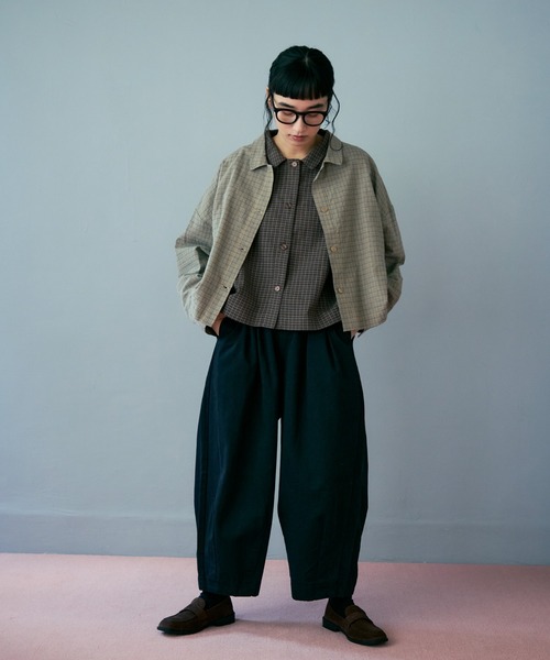 Crisp(クリスプ)の「クロップドボリュームパンツ(チノパンツ・レディース・アイボリー/ブラック/ブラウン・FREE)」の20枚目の写真