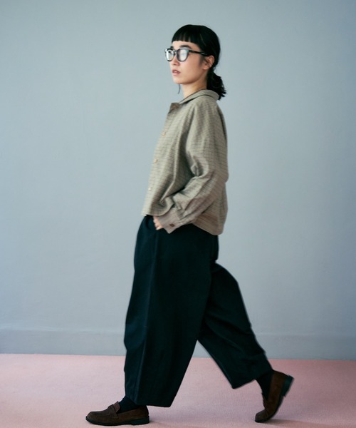 Crisp(クリスプ)の「クロップドボリュームパンツ(チノパンツ・レディース・アイボリー/ブラック/ブラウン・FREE)」の15枚目の写真