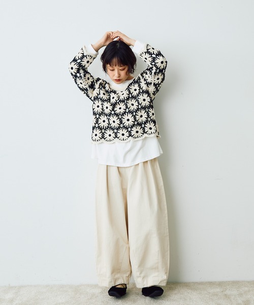 Crisp(クリスプ)の「クロップドボリュームパンツ(チノパンツ・レディース・アイボリー/ブラック/ブラウン・FREE)」の6枚目の写真