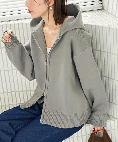 FREAK'S STORE（フリークスストア）の「限定展開　軽量ニット フルジップパーカー（カーディガン/ボレロ・レディース・ブラック/レッド/ブラウン/ナチュラル/ネイビー/グレー・ﾌﾘ-）」の12枚目の写真