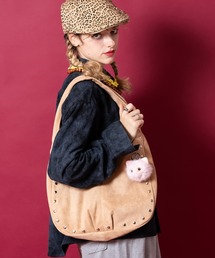 an meets zakka（アンミツザッカ）の「an meets zakka スウェードスタッズショルダーバッグ（ハンドバッグ）」