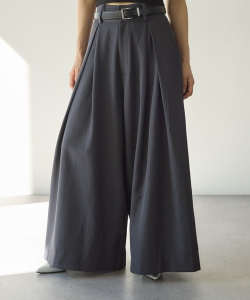 フロントタックワイドパンツ（スラックス）｜KUREN（クレン）の