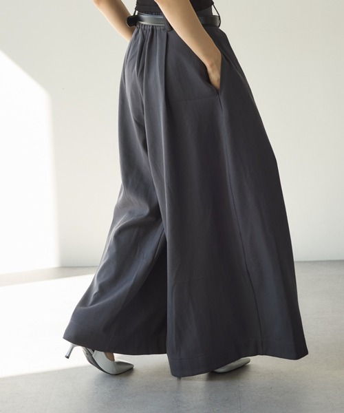 フロントタックワイドパンツ（スラックス）｜KUREN（クレン）の