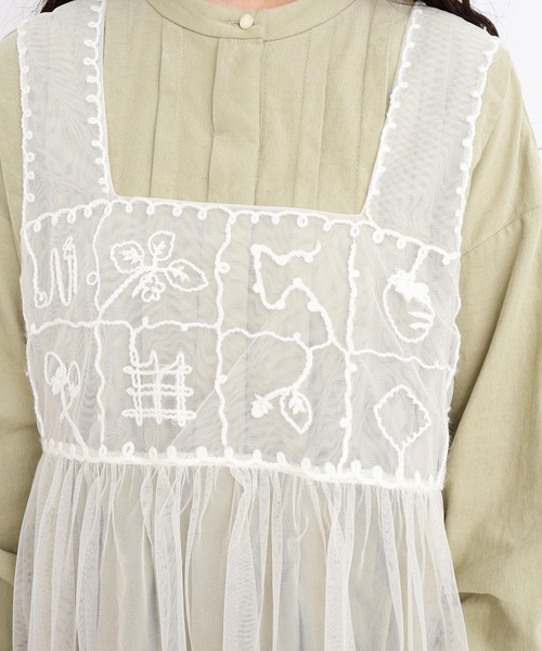 l'atelier du savon（アトリエドサボン）の「_いちごのコード刺繍　重ねるチュールブラウス（シャツ/ブラウス・レディース・ブラック/オフホワイト・FREE）」の9枚目の写真