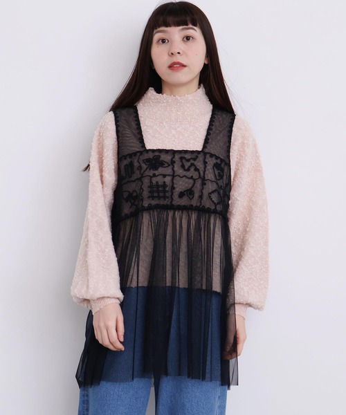 l'atelier du savon（アトリエドサボン）の「_いちごのコード刺繍　重ねるチュールブラウス（シャツ/ブラウス・レディース・ブラック/オフホワイト・FREE）」の4枚目の写真