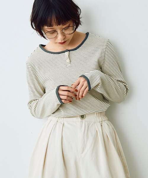 Crisp(クリスプ)の「ヘンリーボーダーTシャツ(Tシャツ/カットソー・レディース・ブラック/ベージュ・FREE)」の4枚目の写真