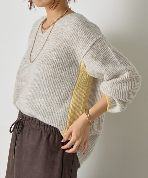 Jena espace merveilleux(ジェナ エスパスメルヴェイユ)の「【スタイルアップ】配色アゼVニット(ニット/セーター・レディース・ベージュ/ブラウン/グレー・FREE)」の3枚目の写真