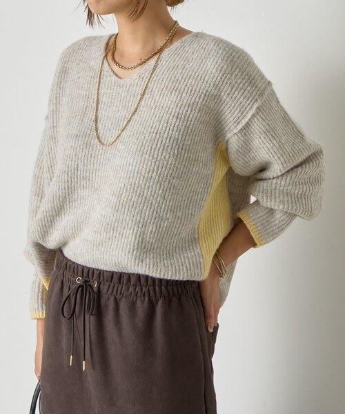 Jena espace merveilleux(ジェナ エスパスメルヴェイユ)の「【スタイルアップ】配色アゼVニット(ニット/セーター・レディース・ベージュ/ブラウン/グレー・FREE)」の14枚目の写真