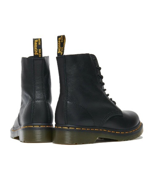 Dr. Martens(ドクターマーチン)の「Dr. Martens 1460 PASCAL 8EYE BOOT(ドクターマーチン パスカル ヴァージニア 8ホールブーツ)(ブーツ・レディース・ブラック・24cm/25cm/23cm)」の4枚目の写真