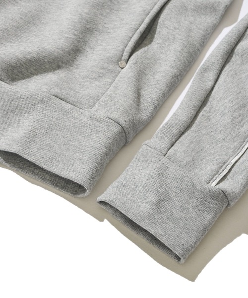 1piu1uguale3 RELAX（ウノピュウノウグァーレトレリラックス）の「【1PIU1UGUALE3 RELAX】THICK STRING LOGO, ZIP HOODIE（パーカー・メンズ・ブラック/グレー・LARGE/MEDIUM/X-LARGE）」の10枚目の写真