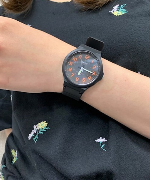 ARCHIVER(アーカイバ)の「【RES】【CASIO(カシオ)】 シンプルアナログ(アナログ腕時計・メンズ・ホワイト/ブルー/グリーン・FREE)」の4枚目の写真