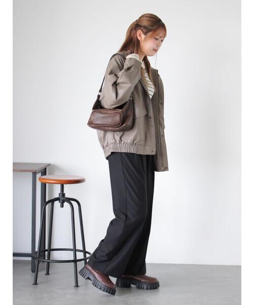 ehka sopo（エヘカソポ）の「エコレザージャケット（ブルゾン・レディース・モカ/ブラウン/ブラック・F）」の4枚目の写真