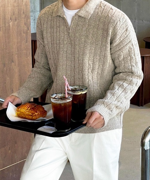 NOWLE(ノウル)の「【NOWLE】ケーブル編み ハーフジップ ポロカラー ニット(ニット/セーター・メンズ・グレー/ブラック・MEDIUM/LARGE/X-LARGE)」の2枚目の写真