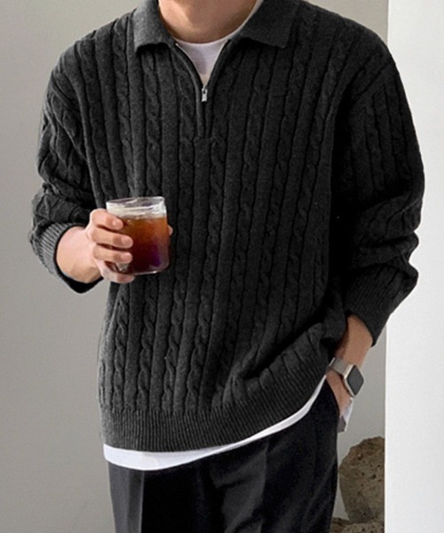 NOWLE(ノウル)の「【NOWLE】ケーブル編み ハーフジップ ポロカラー ニット(ニット/セーター・メンズ・グレー/ブラック・MEDIUM/LARGE/X-LARGE)」の1枚目の写真