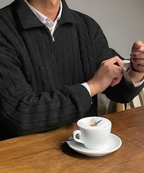 NOWLE(ノウル)の「【NOWLE】ケーブル編み ハーフジップ ポロカラー ニット(ニット/セーター・メンズ・グレー/ブラック・MEDIUM/LARGE/X-LARGE)」の3枚目の写真