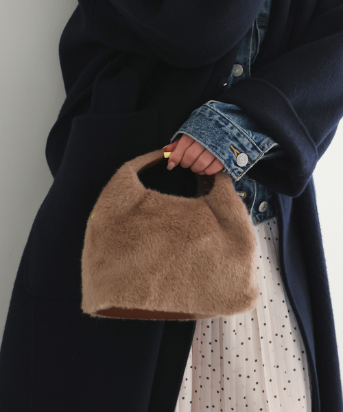 SLOBE IENA(スローブイエナ)の「SINBONO/シンボノ Vivienne Crossbody Bag 2T31-2(ショルダーバッグ・レディース・ベージュ/ブラック・FREE)」の1枚目の写真