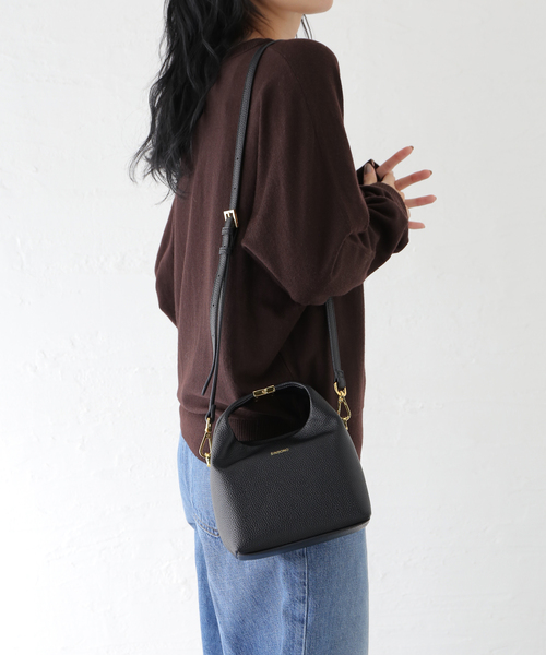 SLOBE IENA(スローブイエナ)の「SINBONO/シンボノ Vivienne Crossbody Bag 2T31-2(ショルダーバッグ・レディース・ベージュ/ブラック・FREE)」の9枚目の写真