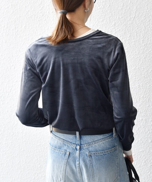 SHIPS any（シップス エニィ）の「SHIPS any:〈洗濯機可能〉ポリエステル ベロア 2way ヘンリーネック プルオーバー（Tシャツ/カットソー・レディース・ブラック/グレー/ワイン・ONE SIZE）」の8枚目の写真