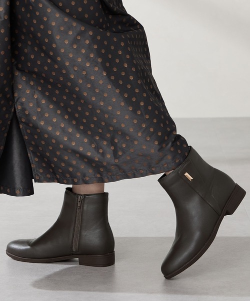 WA ORiental TRaffic（ダブルエーオリエンタルトラフィック）の「プチメタル フラット ショートブーツ /52408 厚手クッション（ブーツ・レディース・ブラック/ブラウン/ベージュ・S/M/L/LL/3L/SS）」の22枚目の写真