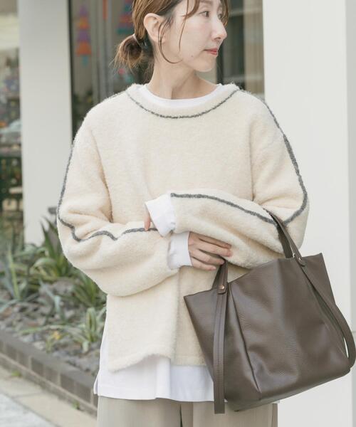 ITEMS URBANRESEARCH(アイテムズ アーバンリサーチ)の「ブークレパイピングニット(ニット/セーター・レディース・オフホワイト/ブラウン/ネイビー・FREE)」の2枚目の写真