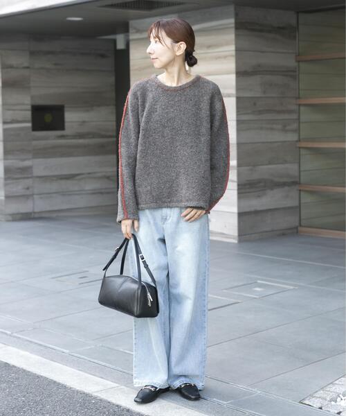 ITEMS URBANRESEARCH(アイテムズ アーバンリサーチ)の「ブークレパイピングニット(ニット/セーター・レディース・オフホワイト/ブラウン/ネイビー・FREE)」の6枚目の写真