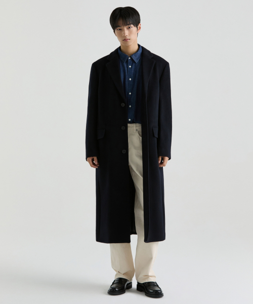 MUSINSA STANDARD(ムシンサスタンダード)の「カシミアブレンドパパショルダーシングルロングコート【ネイビー】(チェスターコート・メンズ・その他・X-LARGE/XX-LARGE/MEDIUM/LARGE)」の1枚目の写真