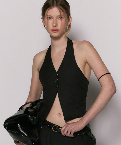 WESLEYHYUSTON(ウェズリーユーストン)の「Evelyn halter neck vest black(ベスト・レディース・その他・SMALL/MEDIUM)」の1枚目の写真