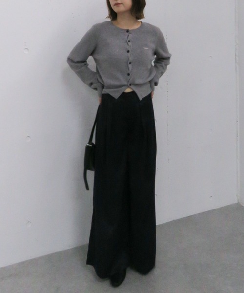 archives（アルシーヴ）の「サテンタックパンツ（その他パンツ・レディース・ネイビー/ブラウン/ベージュ・MEDIUM）」の21枚目の写真