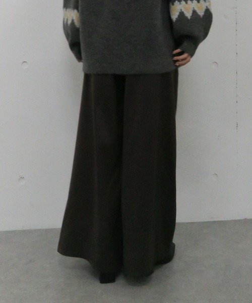 archives（アルシーヴ）の「サテンタックパンツ（その他パンツ・レディース・ネイビー/ブラウン/ベージュ・MEDIUM）」の14枚目の写真