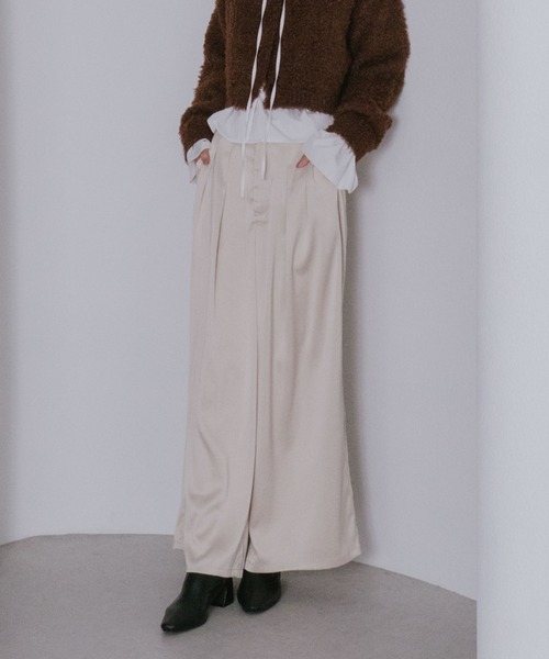 archives（アルシーヴ）の「サテンタックパンツ（その他パンツ・レディース・ネイビー/ブラウン/ベージュ・MEDIUM）」の5枚目の写真