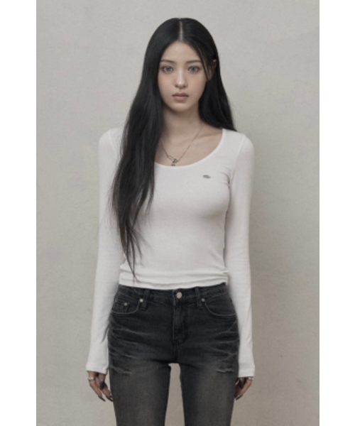 KHAKIPOINT(カーキポイント)の「Basic U-neck T-shirt (ivory)(Tシャツ/カットソー・レディース・その他・FREE)」の1枚目の写真