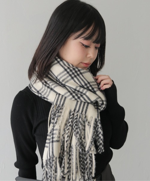 HER CLOSET（ハークローゼット）の「【HER CLOSET】ベーシックチェックマフラーBASIC CHECK MUFFLER（マフラー・レディース・ブラウン系その他/ホワイト系その他・FREE）」の13枚目の写真