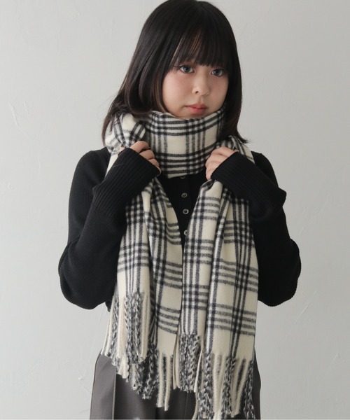 HER CLOSET（ハークローゼット）の「【HER CLOSET】ベーシックチェックマフラーBASIC CHECK MUFFLER（マフラー・レディース・ブラウン系その他/ホワイト系その他・FREE）」の10枚目の写真