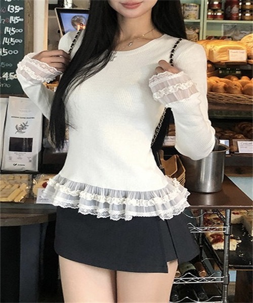 FREE STYLISTS(フリー スタイリスト)の「異素材ドッキングレースフリルニットトップス(Tシャツ/カットソー・レディース・グレー/ホワイト・M/L/XL/S)」の6枚目の写真