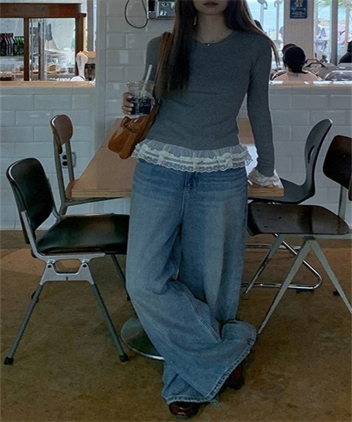 FREE STYLISTS(フリー スタイリスト)の「異素材ドッキングレースフリルニットトップス(Tシャツ/カットソー・レディース・グレー/ホワイト・M/L/XL/S)」の15枚目の写真