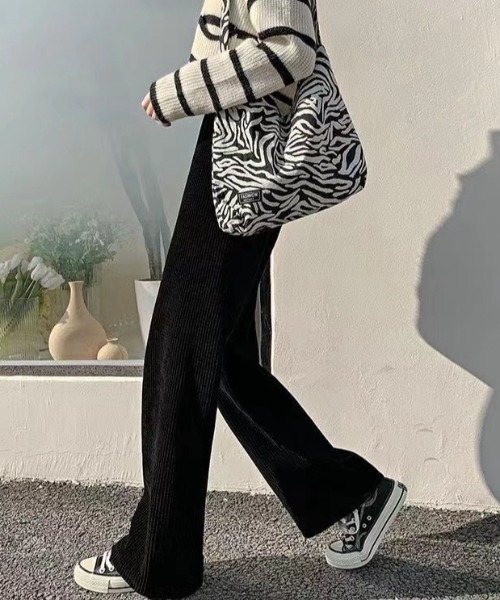 yuue' ( wear )（ユーイ）の「裏起毛コーデュロイワイドパンツ（その他パンツ・レディース・アイボリー/ブラック・FREE）」の18枚目の写真