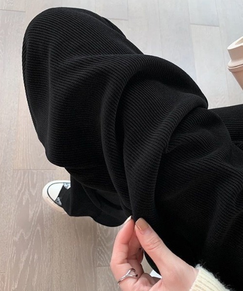 yuue' ( wear )（ユーイ）の「裏起毛コーデュロイワイドパンツ（その他パンツ・レディース・アイボリー/ブラック・FREE）」の22枚目の写真