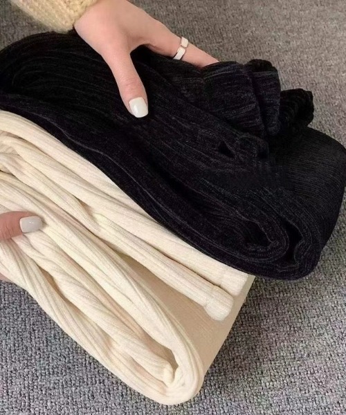 yuue' ( wear )（ユーイ）の「裏起毛コーデュロイワイドパンツ（その他パンツ・レディース・アイボリー/ブラック・FREE）」の9枚目の写真