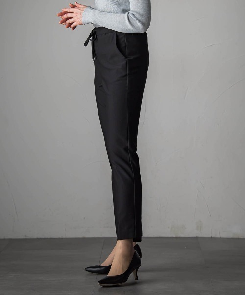 la.f…（ラエフ）の「<極>"ラクきれい"裏起毛ジョグパン（その他パンツ・レディース・チャコールグレー/ブラック・7号/9号/11号）」の4枚目の写真