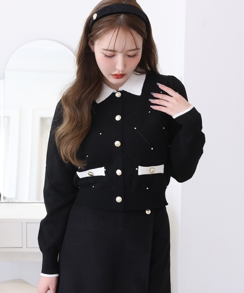 one after another NICE CLAUP（ワンアフターアナザーナイスクラップ）の「ビジュー付配色ポロニット（ニット/セーター・レディース・ピンク/ネイビー/ブラック/オフホワイト・FREE）」の10枚目の写真