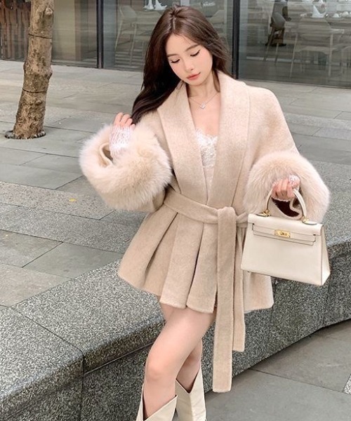 セール】ファーカフ付きウエストベルトショートコート（ノーカラー