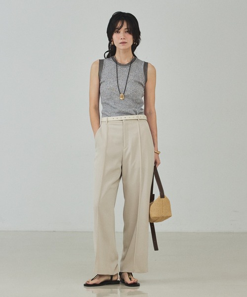 qualite(カリテ)の「【ベルトとしても使用可】レザーベルトミニバック/ウエストポーチ(ショルダーバッグ・レディース・モカ/アイボリー・フリー)」の16枚目の写真