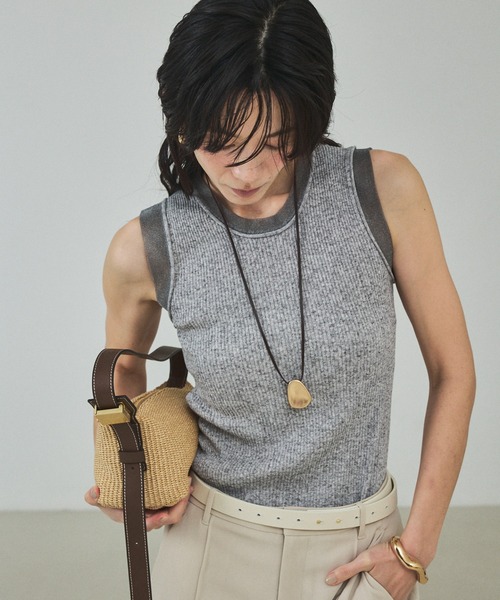 qualite(カリテ)の「【ベルトとしても使用可】レザーベルトミニバック/ウエストポーチ(ショルダーバッグ・レディース・モカ/アイボリー・フリー)」の21枚目の写真