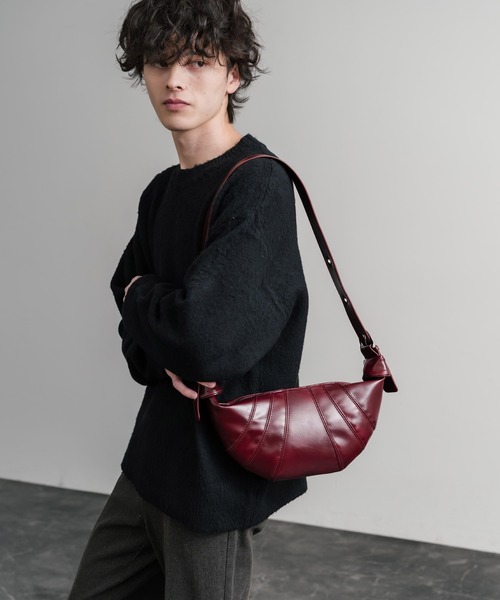 Rocky Monroe(ロッキーモンロー)の「PUレザー クロワッサン型ショルダーバッグ/ボディバッグ(ショルダーバッグ・メンズ・ブラウン/ワイン/ブラック・FREE)」の14枚目の写真