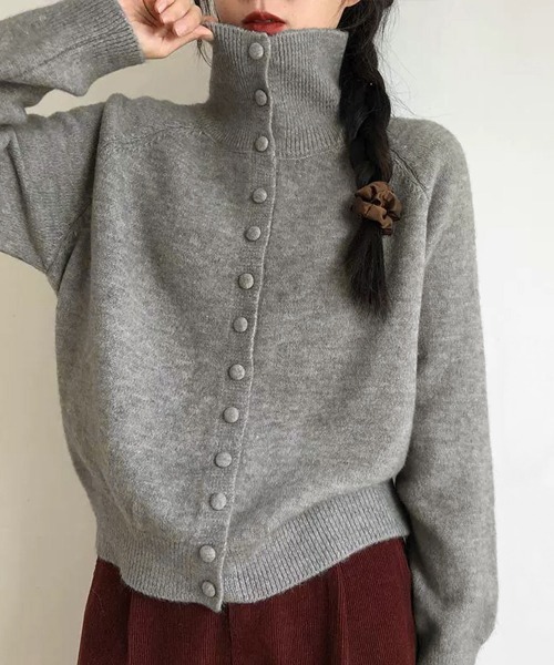 Miniministore(ミニミニストア)の「くるみボタンハイネックニットカーディガン(ニット/セーター・レディース・アイボリー/ライトイエロー/ワインレッド/ブルーグリーン/ダークグレー/ライトグレー/ブラック・FREE)」の3枚目の写真